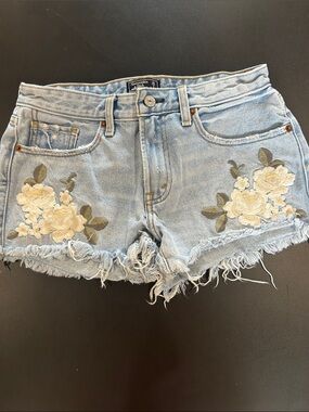 Embroidered Abercrombie & Fitch Denim Women Shorts